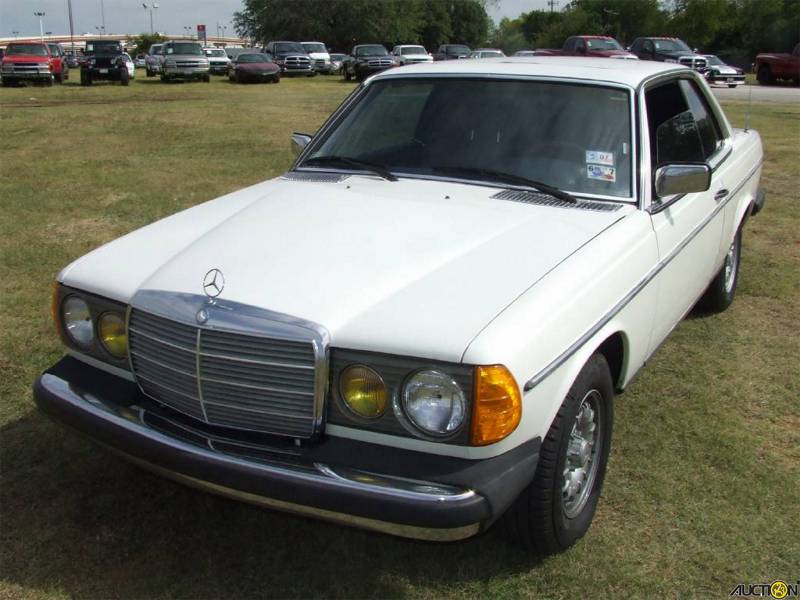 1982 Mercedes 300cd #5